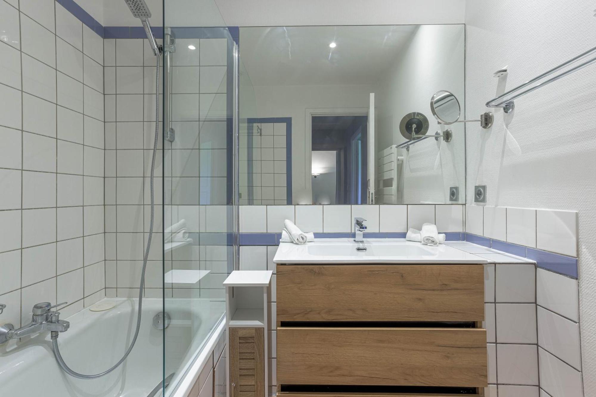Apartment Manoir De Duke Ii - Piscine, Patio, Clim, Parking
